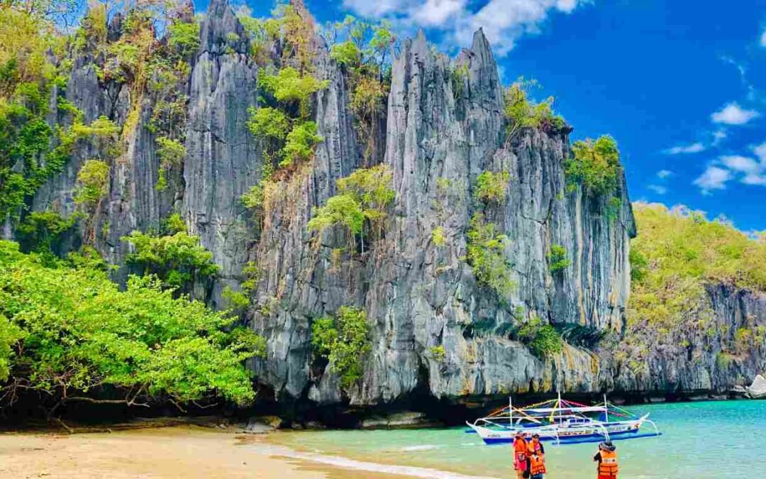 What is the best time to visit Palawan?